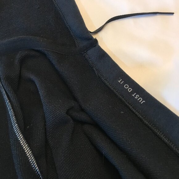 Nike Women's Dri Fit Training Jacket Hoodie Size 2XL Black AA9710 Asian Style - Picture 11 of 14